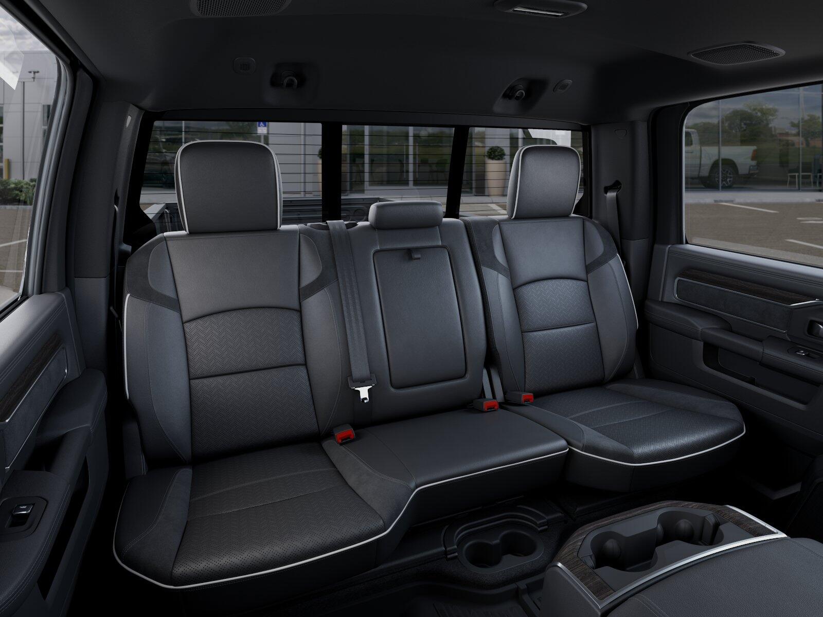 2026 RAM 3500 Laramie - Photo 40