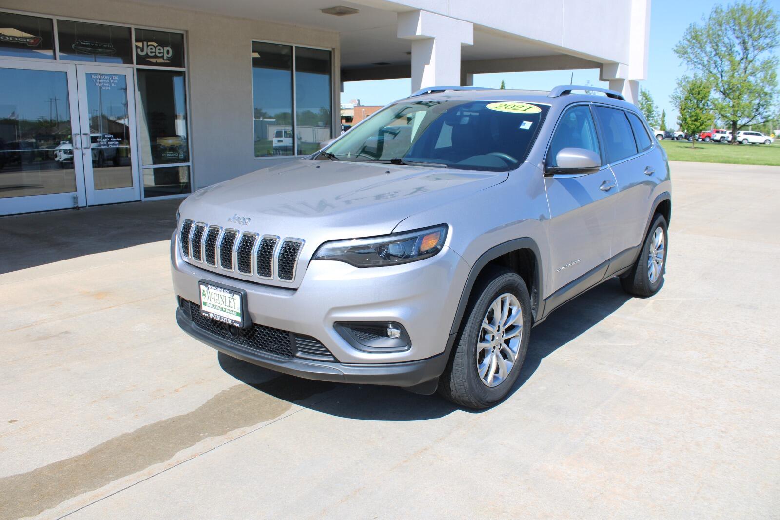 Certified 2021 Jeep Cherokee Latitude Plus with VIN 1C4PJMLB4MD242546 for sale in Highland, IL
