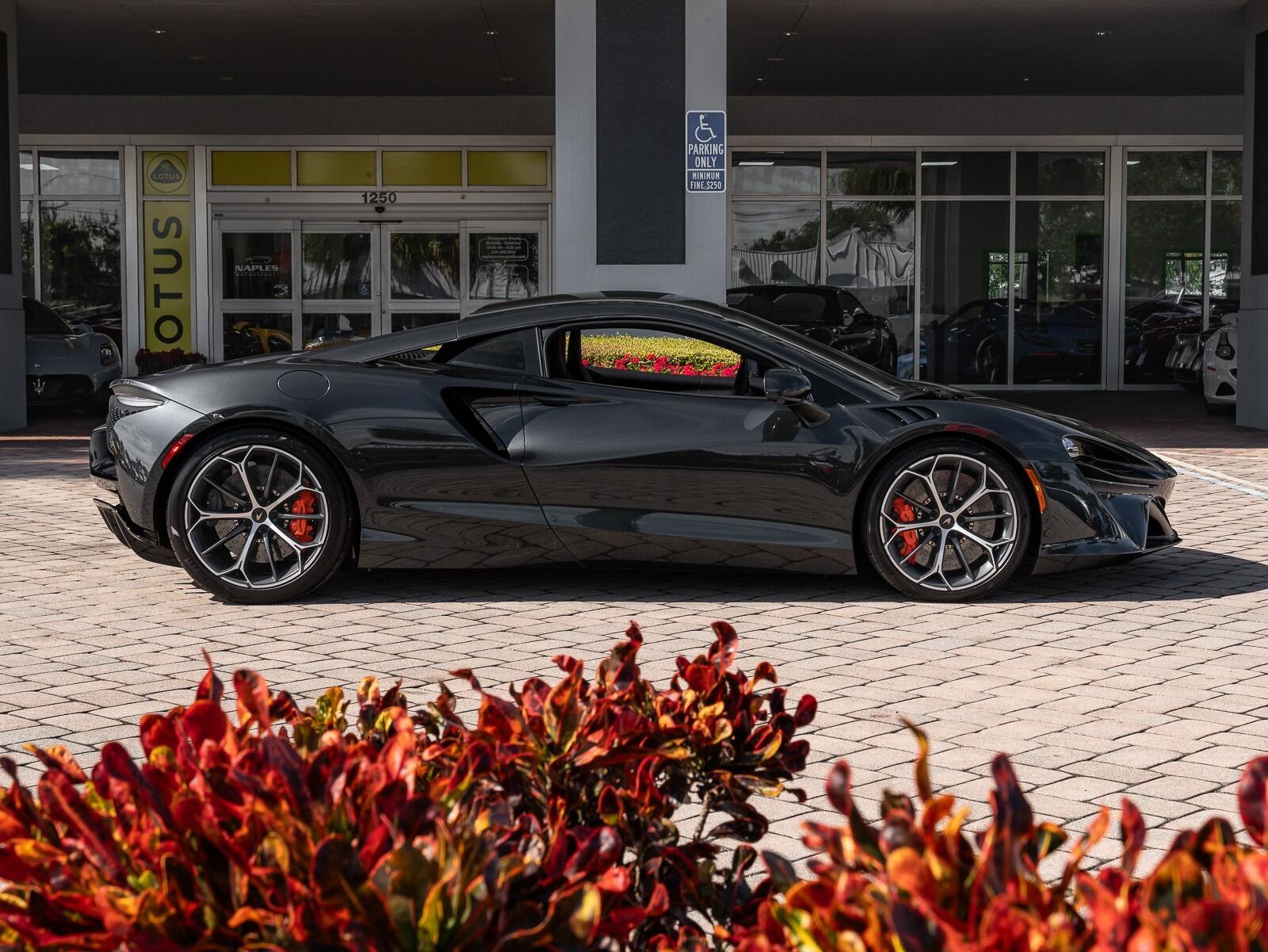 Used 2025 McLaren Artura 