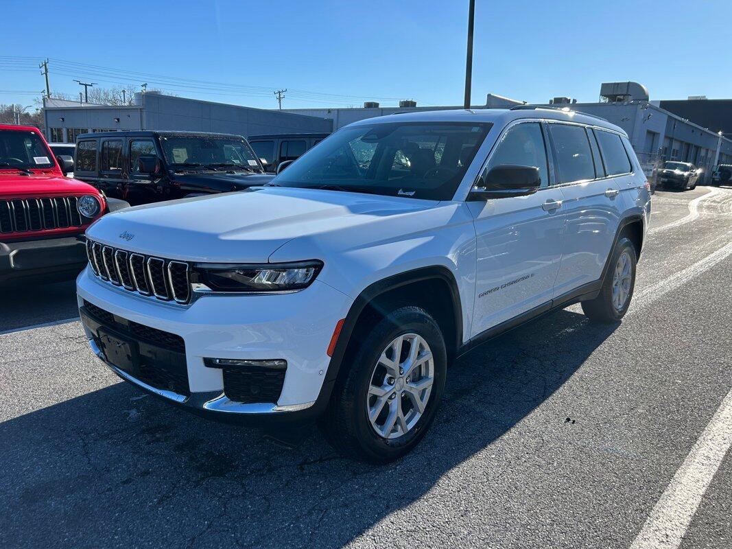 2023 Jeep Grand Cherokee L Limited's photo