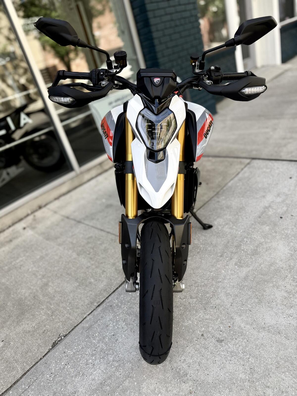 New 2027 Ducati HYPERMOTARD V2 SP 