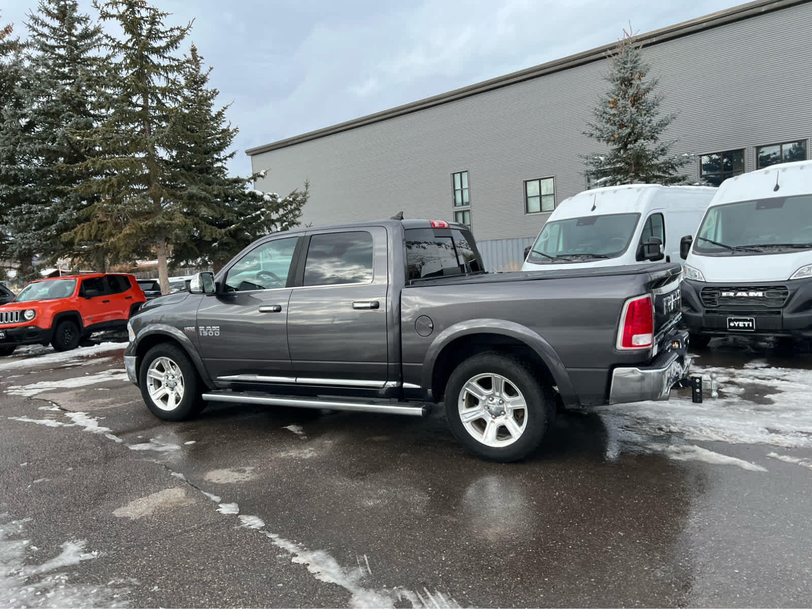 2016 RAM Ram 1500 Pickup Laramie Limited photo 13