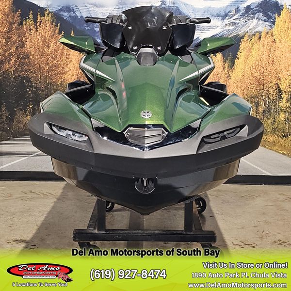 2024 Kawasaki JET SKI ULTRA 310LX Image 9