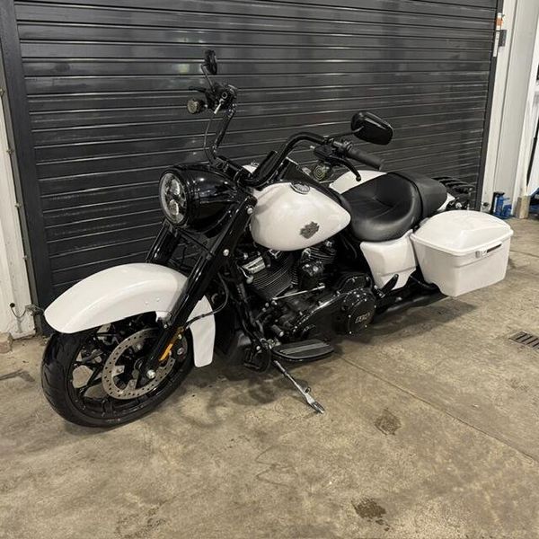 Used 2024 Harley-Davidson ROAD KING SPECIAL 