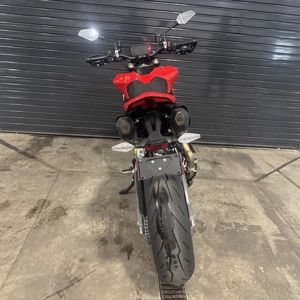 New 2027 Ducati HYPERMOTARD V2 