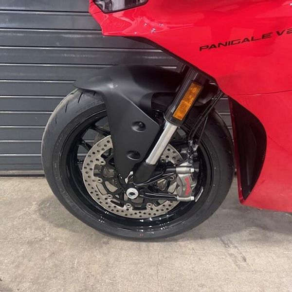New 2026 Ducati PANIGALE V2 