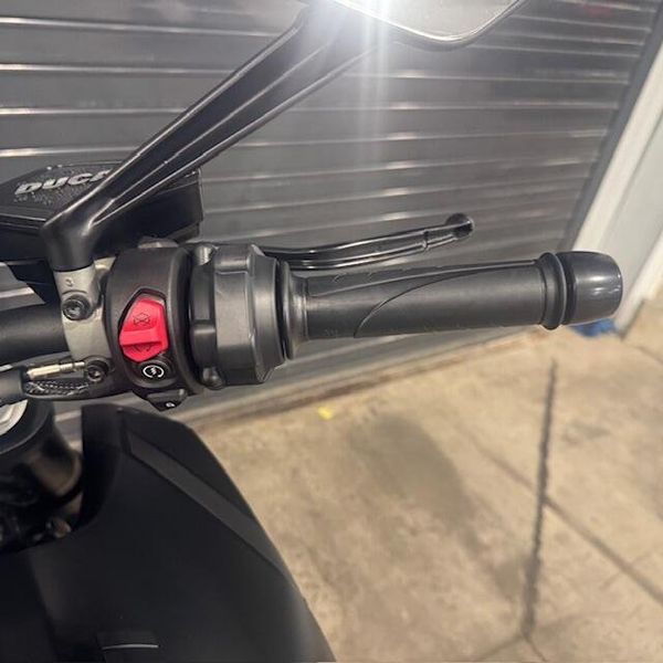 Used 2022 Ducati DIAVEL 1260 