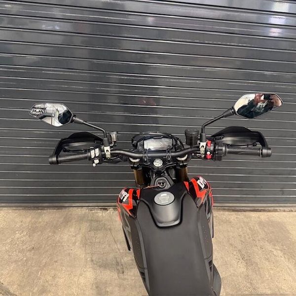 2026 Ducati Hypermotad 698 Mono RVE