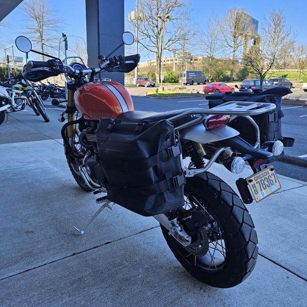 2024 Triumph Scrambler 1200 XE