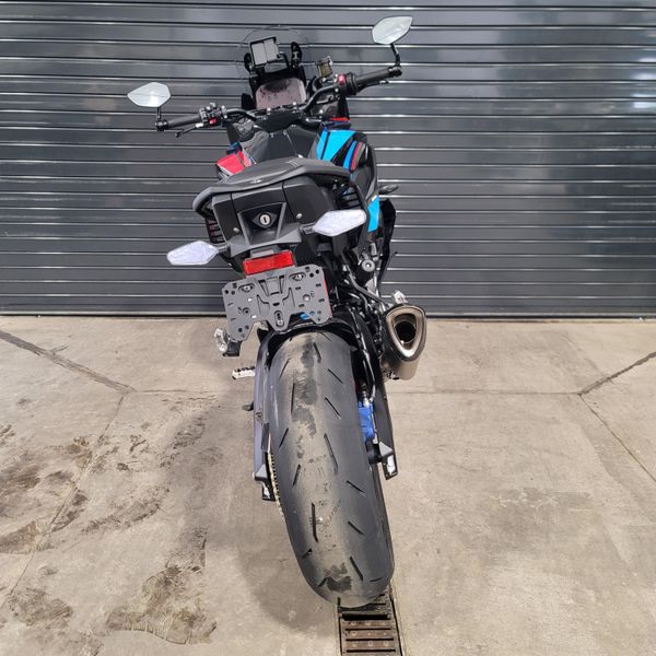 2025 BMW M 1000 XR