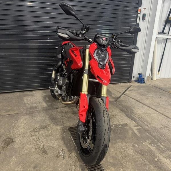 New 2027 Ducati HYPERMOTARD V2 
