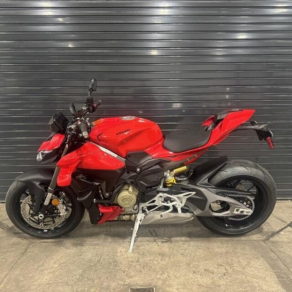 New 2027 Ducati STREETFIGHTER V4 