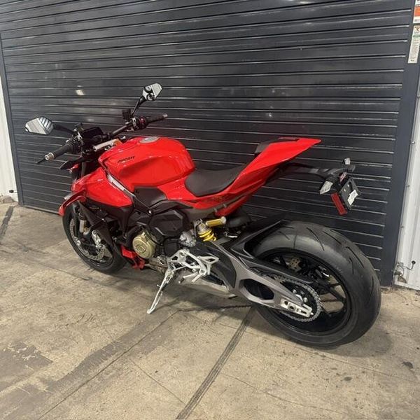 New 2027 Ducati STREETFIGHTER V4 