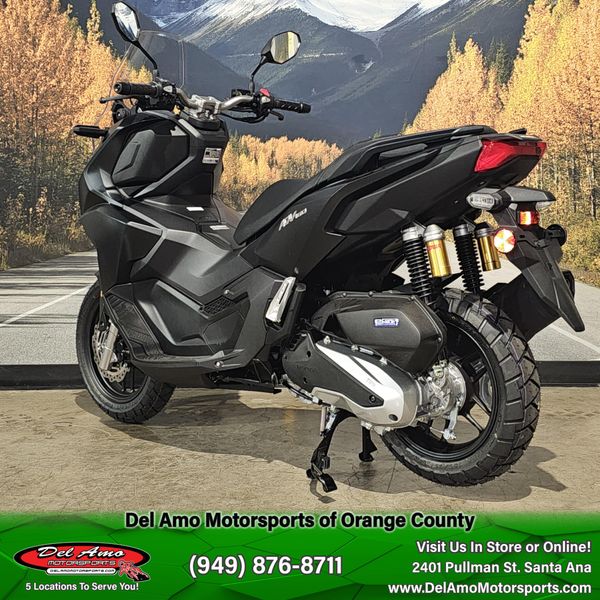 2025 Honda ADV160 Image 7