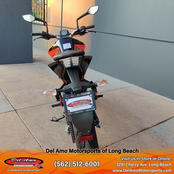 2023 KTM 200 DUKE  in a ORANGE exterior color. Del Amo Motorsports of Long Beach (562) 362-3160 delamomotorsports.com 