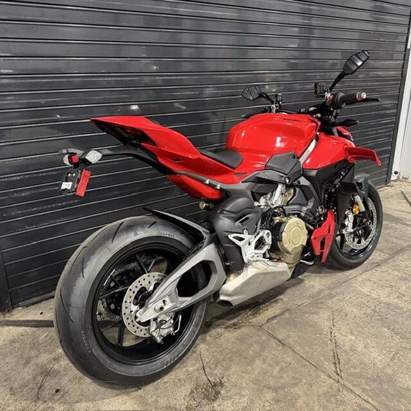New 2027 Ducati STREETFIGHTER V4 