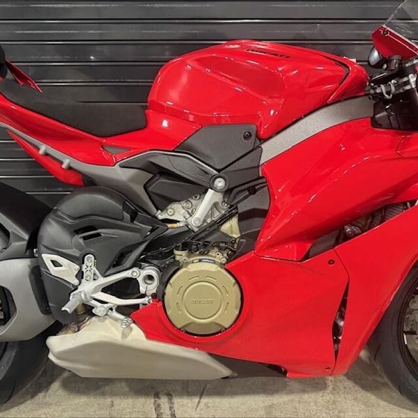 New 2026 Ducati PANIGALE V4 