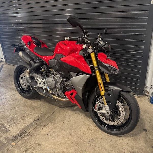 New 2026 Ducati STREETFIGHTER V2S 