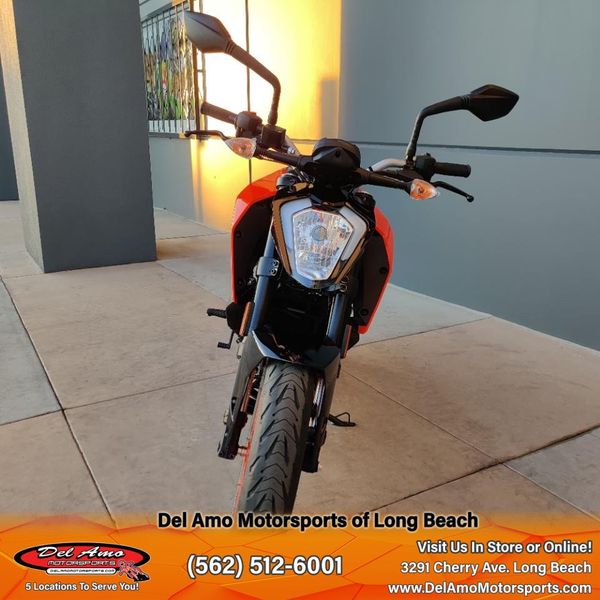 2023 KTM 200 DUKE  in a ORANGE exterior color. Del Amo Motorsports of Long Beach (562) 362-3160 delamomotorsports.com 