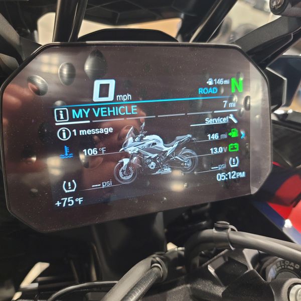 2025 BMW M 1000 XR