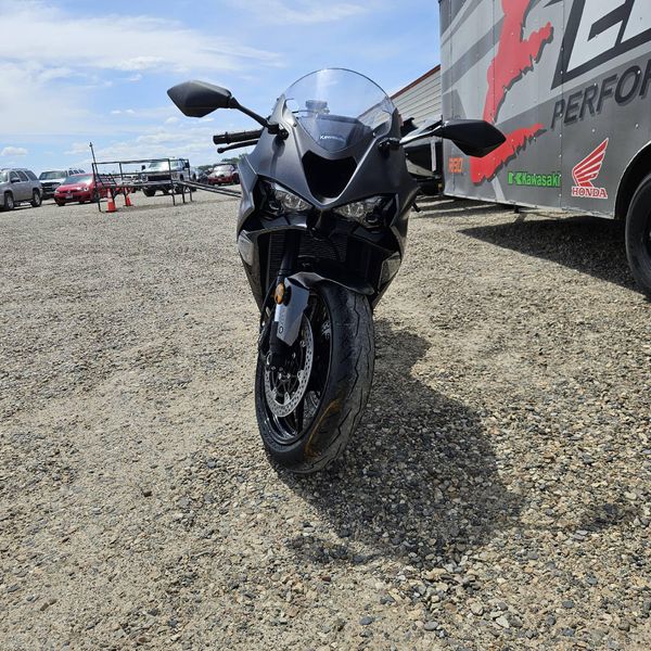 New 2026 Kawasaki NINJA ZX6R ABS 