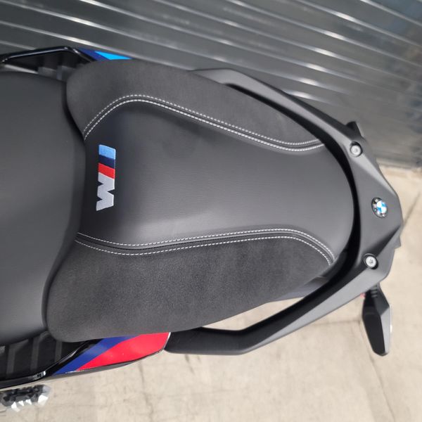 2025 BMW M 1000 XR