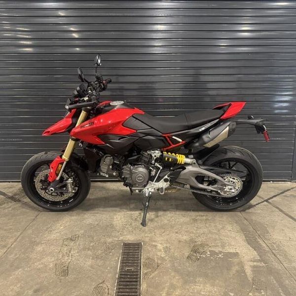 New 2027 Ducati HYPERMOTARD V2 