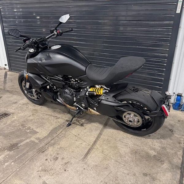 Used 2022 Ducati DIAVEL 1260 