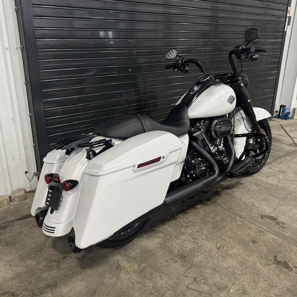 Used 2024 Harley-Davidson ROAD KING SPECIAL 