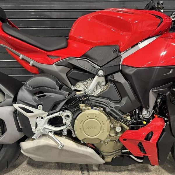 New 2027 Ducati STREETFIGHTER V4 
