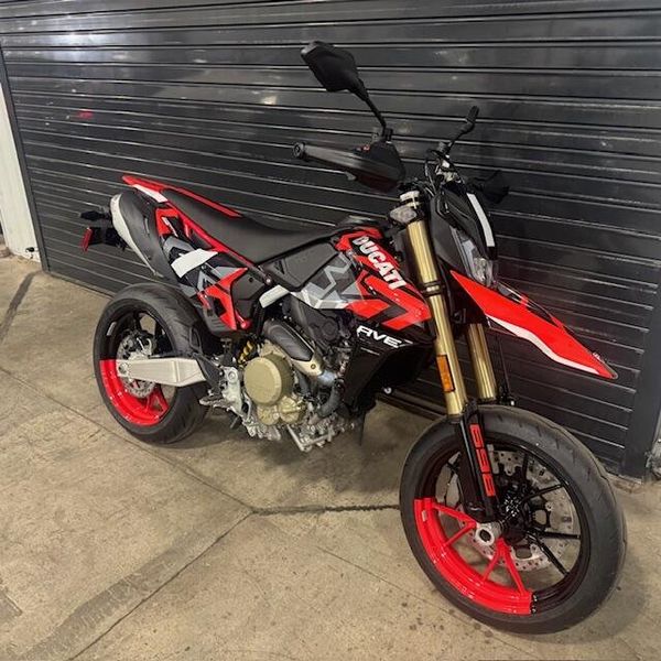 2026 Ducati Hypermotad 698 Mono RVE