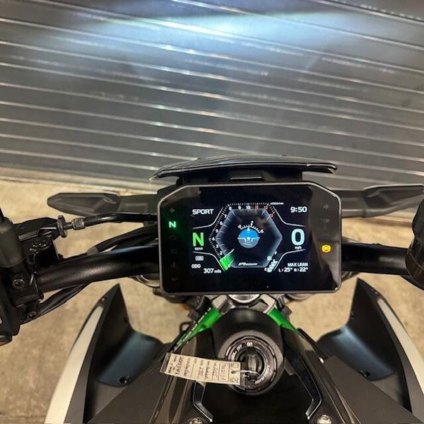 Used 2025 Kawasaki Z900 SE ABS 