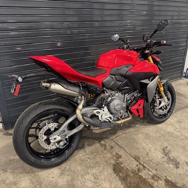 New 2026 Ducati STREETFIGHTER V2S 