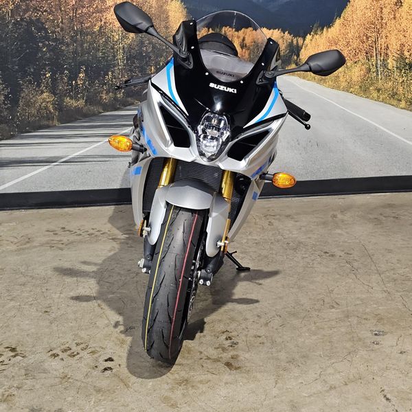 New 2025 Suzuki GSX-R1000 Image 20