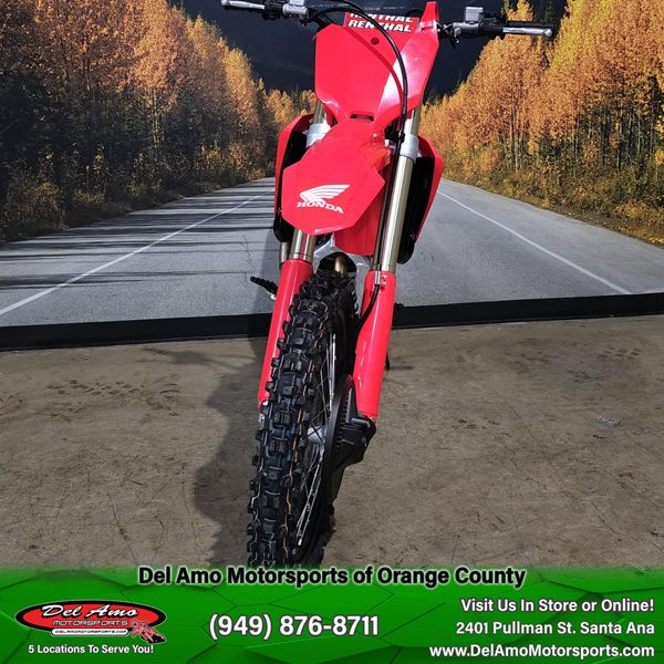 2025 Honda CRF450R Image 3