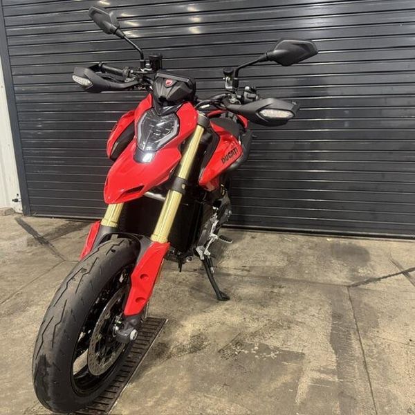 New 2027 Ducati HYPERMOTARD V2 