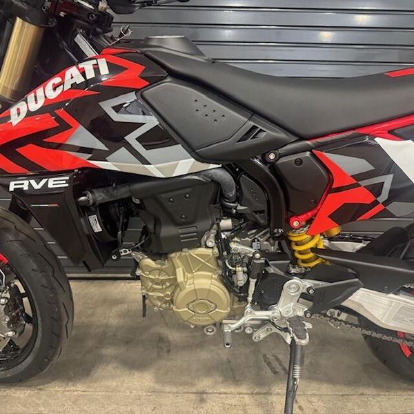 2026 Ducati Hypermotad 698 Mono RVE