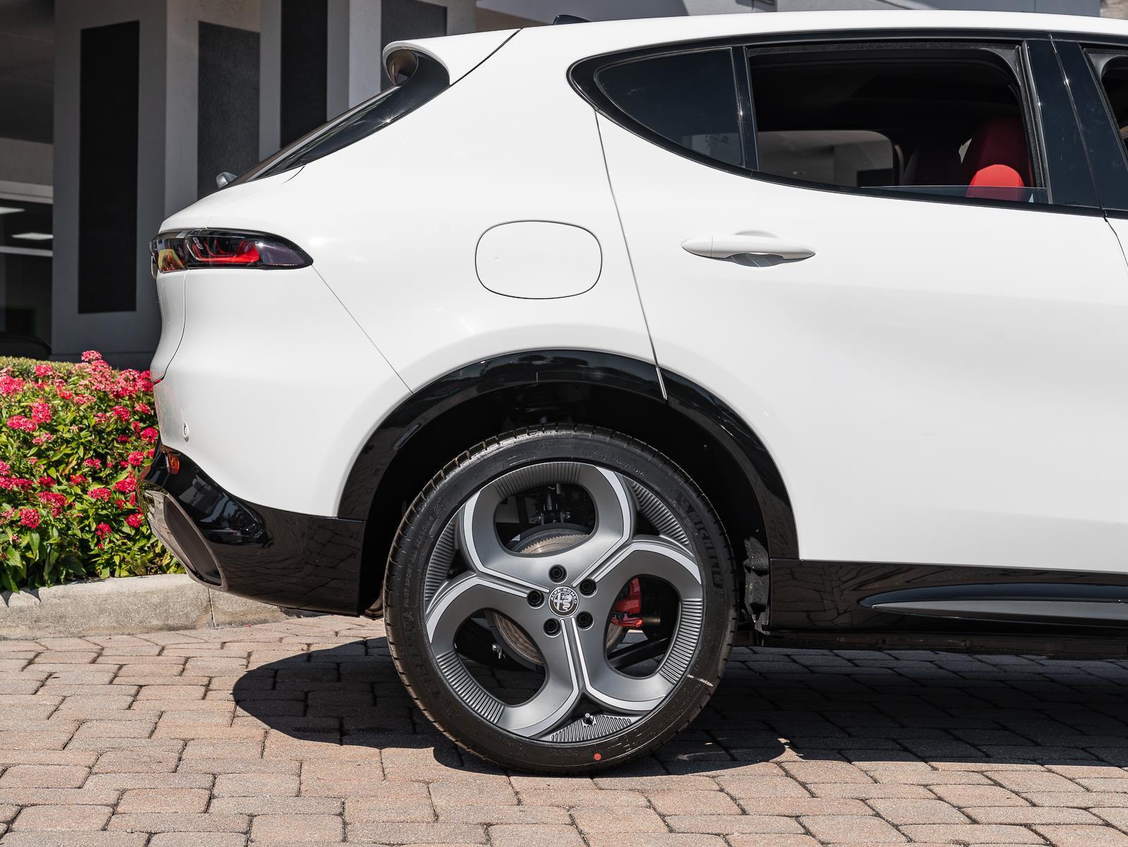 New 2026 Alfa Romeo Tonale Veloce Awd