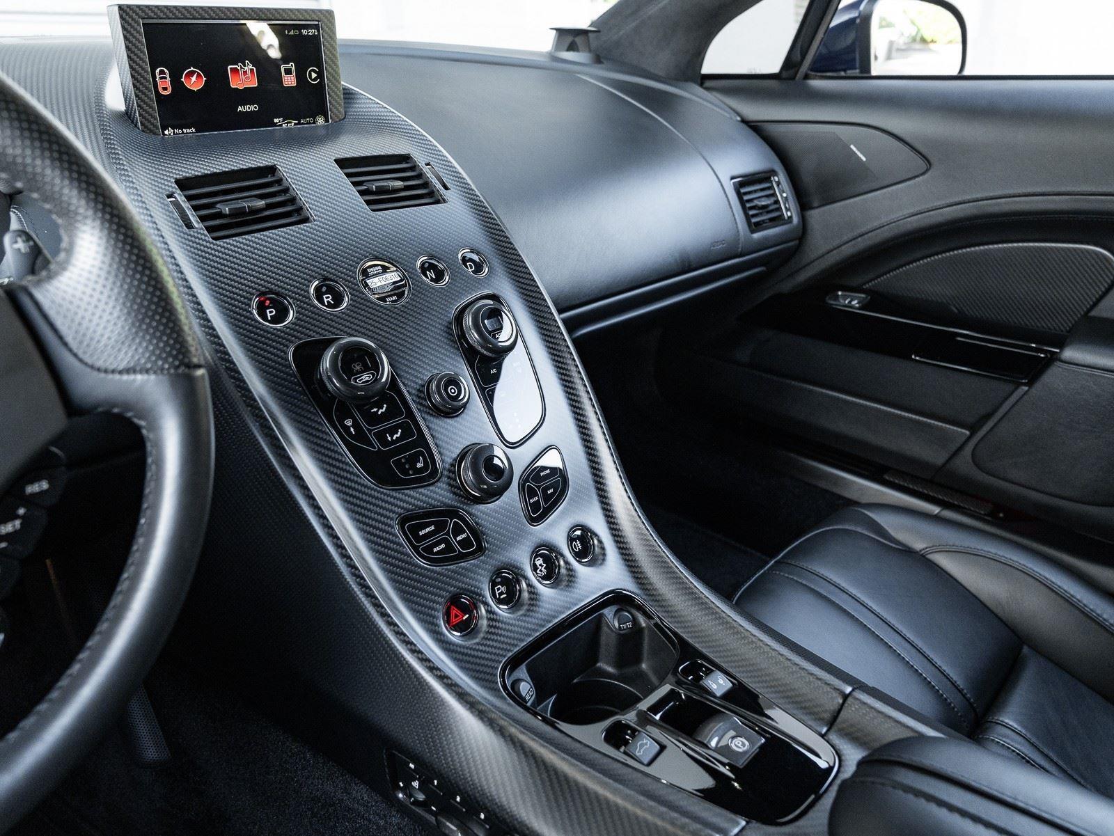 2019 Aston Martin Rapide - Photo 35