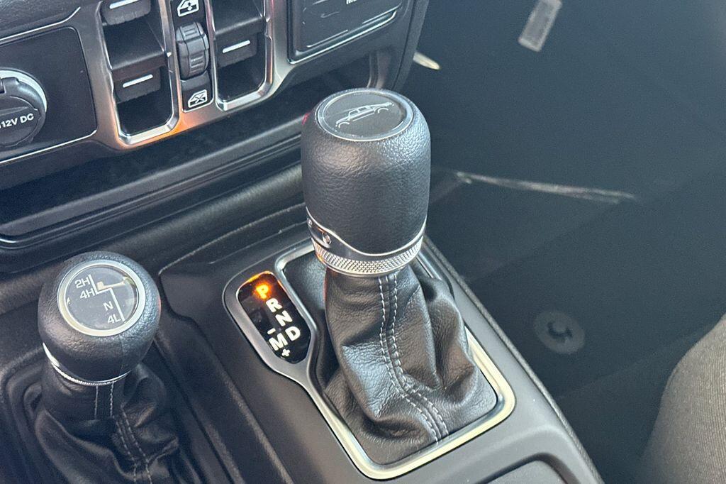 2025 Jeep Gladiator Sport S - Photo 17