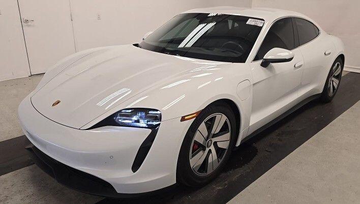2023 Porsche Taycan 4S's photo