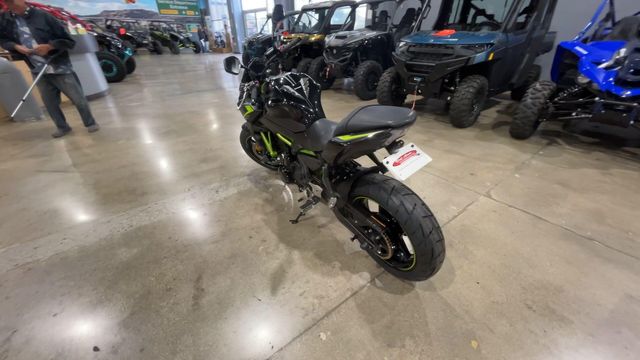 2022 Kawasaki Z650 Base  in a BLACK exterior color. Del Amo Motorsports of Redondo Beach (424) 390-7811 delamomotorsports.com 