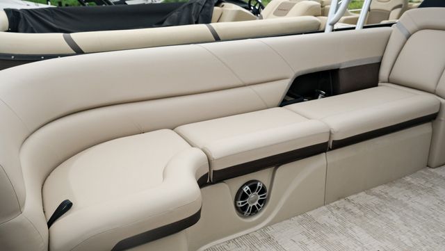 NEW 2024 CREST CARIBBEAN LX L Image 30