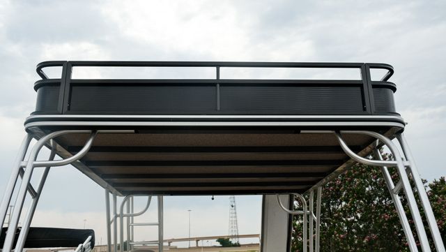 NEW 2024 CREST CARIBBEAN LX L Image 28