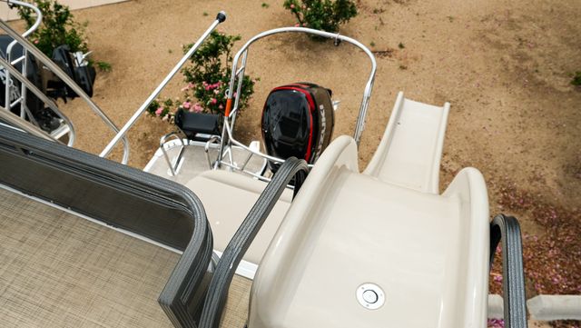 NEW 2024 CREST CARIBBEAN LX L Image 7