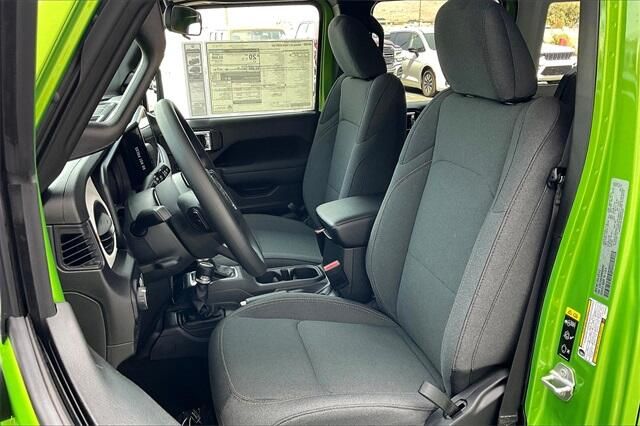 2025 Jeep Wrangler 4-door SportImage 8