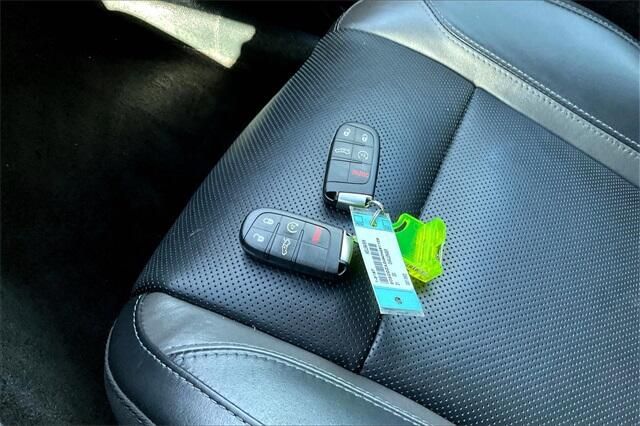 Used 2021 Dodge Challenger SXTImage 11