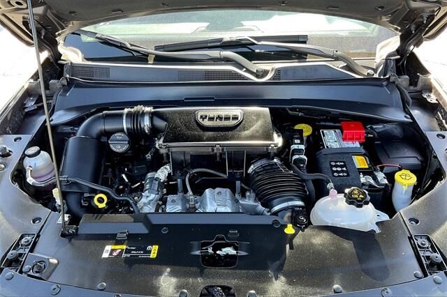 Used 2024 Jeep Compass SportImage 9