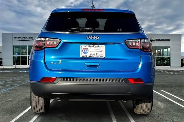 2025 Jeep Compass Sport 4x4Image 3