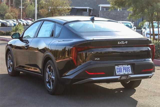 New 2025 Kia K4 LXSImage 15